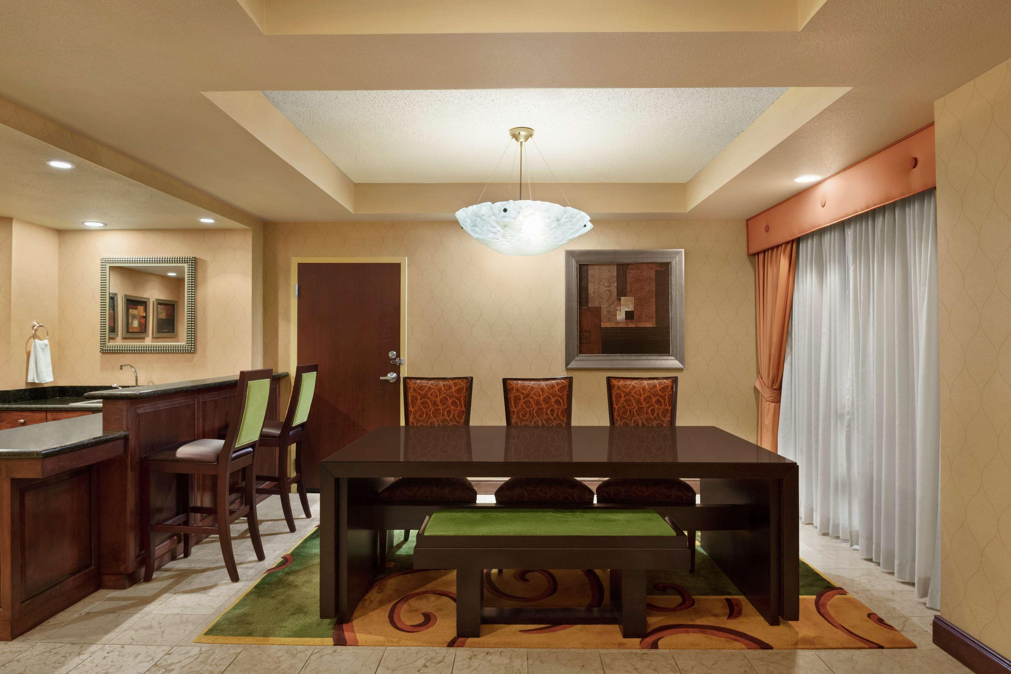 Embassy Suites Huntsville Eksteriør billede