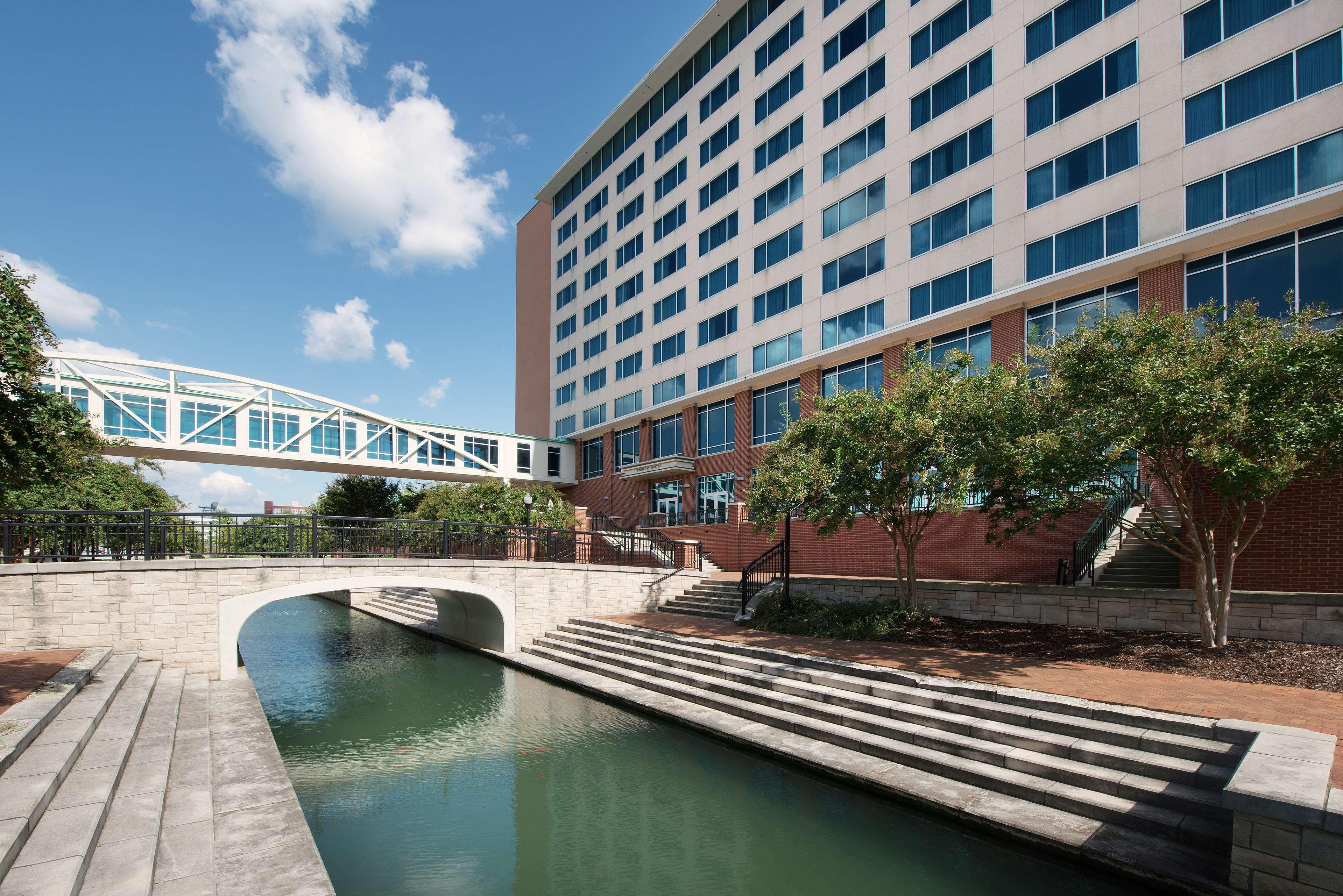Embassy Suites Huntsville Eksteriør billede